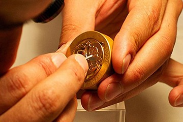 昆明劳力士玫瑰金表带维修价格