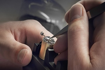 昆明劳力士表不走官方售后维修